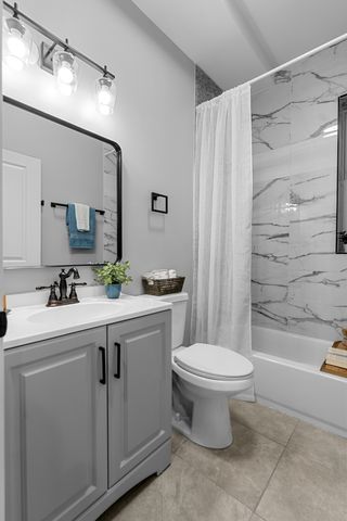 6008 S Carpenter Street, Chicago, IL 60621