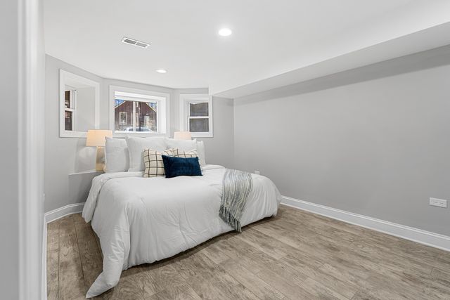 6008 S Carpenter Street, Chicago, IL 60621