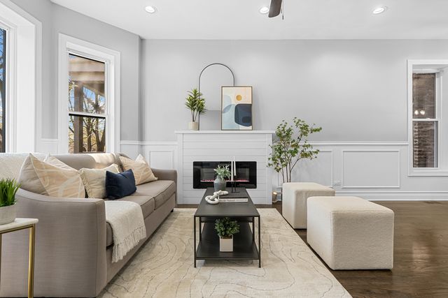 6008 S Carpenter Street, Chicago, IL 60621