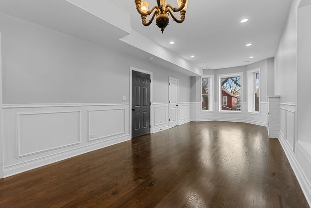 6008 S Carpenter Street, Chicago, IL 60621