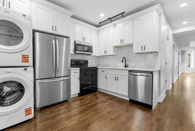 6008 S Carpenter Street, Chicago, IL 60621