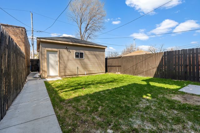 6008 S Carpenter Street, Chicago, IL 60621