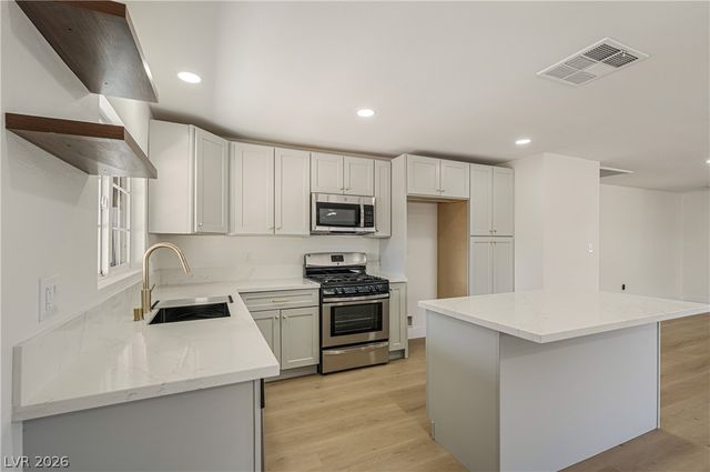 4313 Vegas Valley Drive, Las Vegas, NV 89121