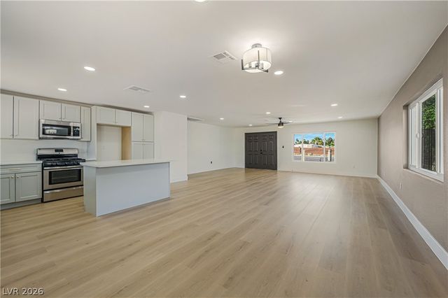 4313 Vegas Valley Drive, Las Vegas, NV 89121