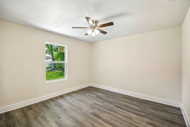 1265 E Maddox Avenue, Fort Worth, TX 76104