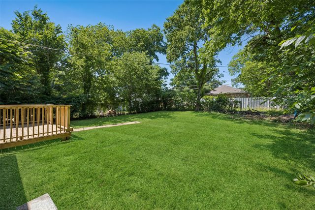 1265 E Maddox Avenue, Fort Worth, TX 76104
