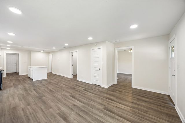 1265 E Maddox Avenue, Fort Worth, TX 76104