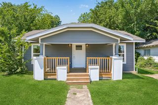1265 E Maddox Avenue, Fort Worth, TX 76104