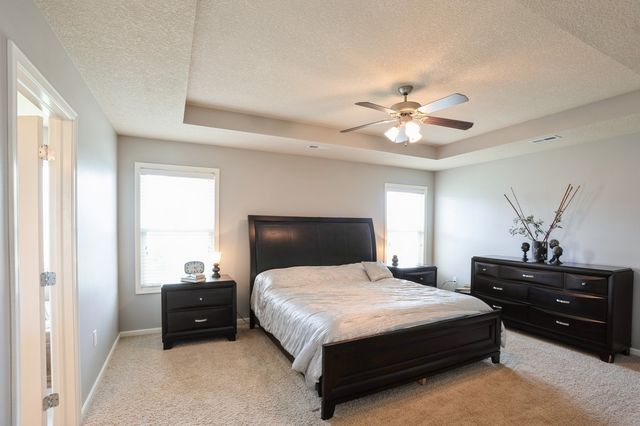1693 Lakeview Drive, Pleasant Hill, IA 50327