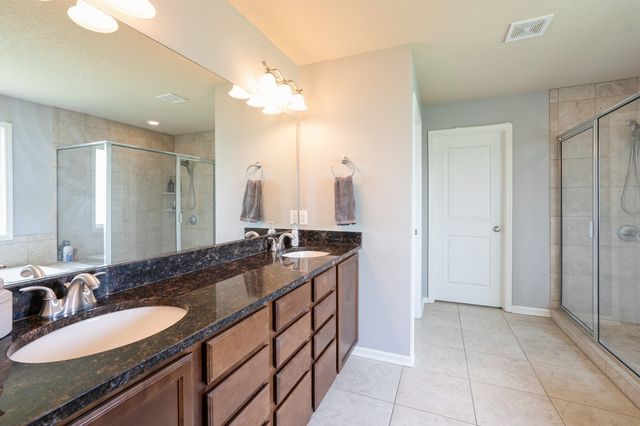 1693 Lakeview Drive, Pleasant Hill, IA 50327
