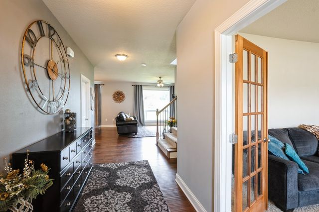 1693 Lakeview Drive, Pleasant Hill, IA 50327