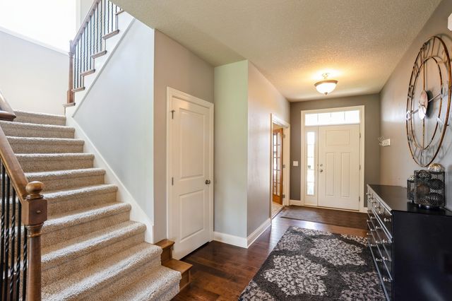 1693 Lakeview Drive, Pleasant Hill, IA 50327