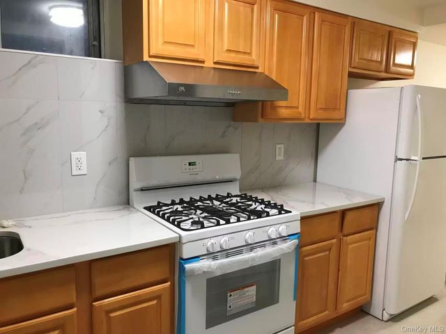 87-86 52nd Avenue, Elmhurst, NY 11373
