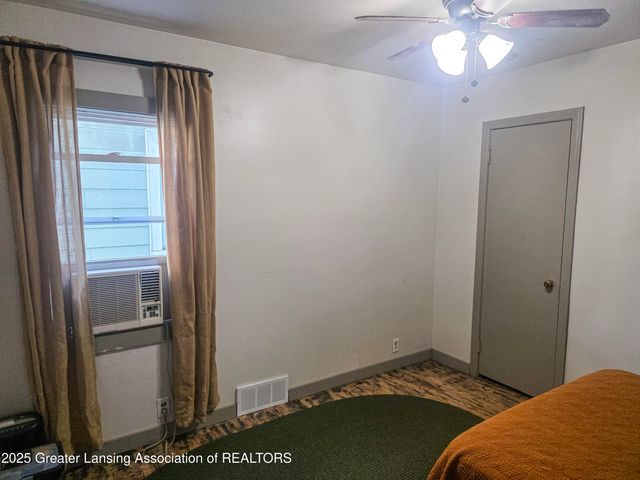 2515 S Martin Luther King Jr Boulevard, Lansing, MI 48910