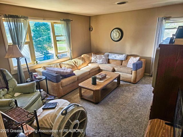 2515 S Martin Luther King Jr Boulevard, Lansing, MI 48910