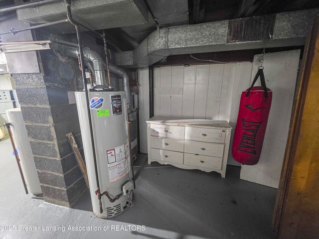 2515 S Martin Luther King Jr Boulevard, Lansing, MI 48910