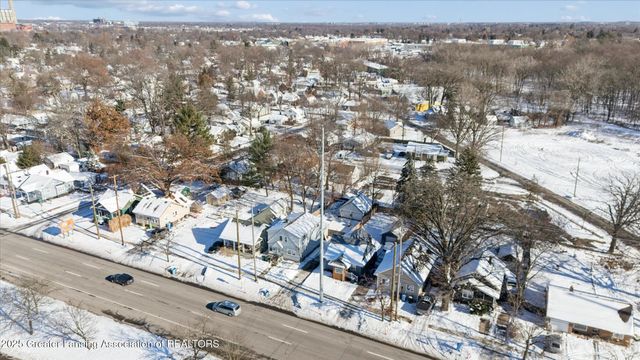 2515 S Martin Luther King Jr Boulevard, Lansing, MI 48910