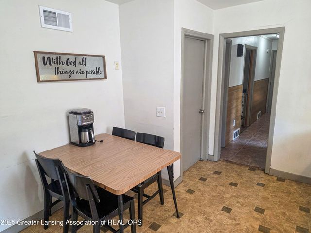 2515 S Martin Luther King Jr Boulevard, Lansing, MI 48910