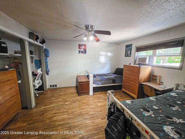 2515 S Martin Luther King Jr Boulevard, Lansing, MI 48910