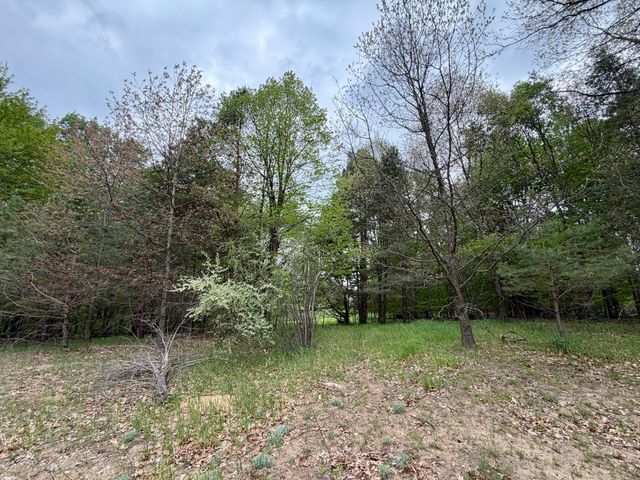 9435 E Garfield Road, Greenwood Twp, MI 49421