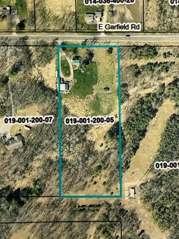 9435 E Garfield Road, Greenwood Twp, MI 49421