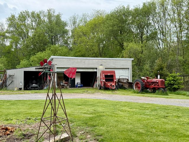 9435 E Garfield Road, Greenwood Twp, MI 49421