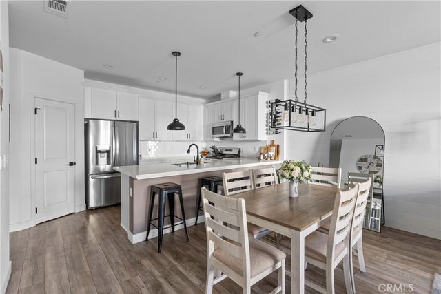 1045 Tiburon, San Luis Obispo, CA 93401