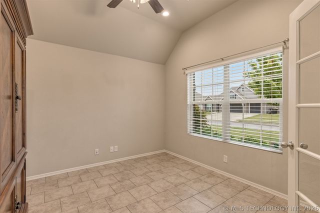 1913 E 132nd Street S, Bixby, OK 74008