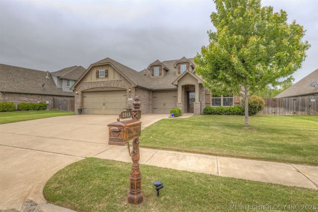 1913 E 132nd Street S, Bixby, OK 74008