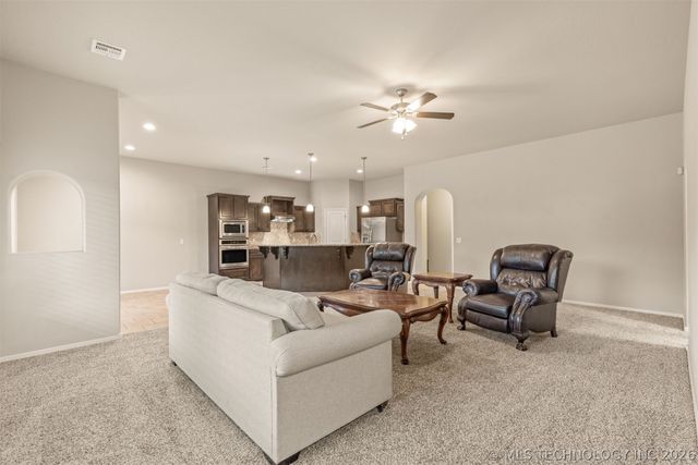 1913 E 132nd Street S, Bixby, OK 74008