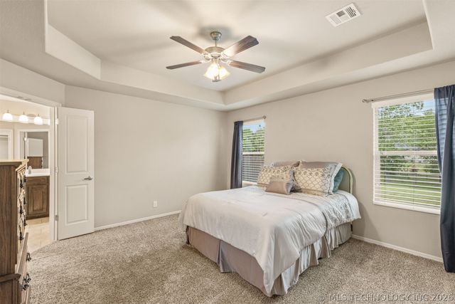 1913 E 132nd Street S, Bixby, OK 74008