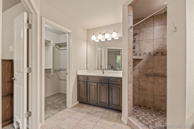 1913 E 132nd Street S, Bixby, OK 74008