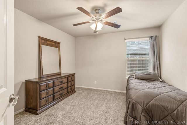 1913 E 132nd Street S, Bixby, OK 74008