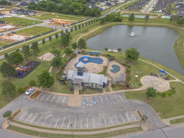 1913 E 132nd Street S, Bixby, OK 74008