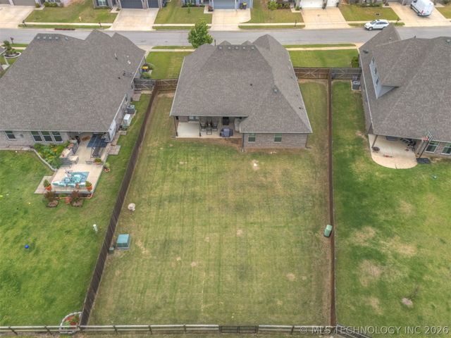 1913 E 132nd Street S, Bixby, OK 74008