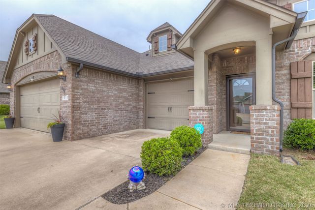 1913 E 132nd Street S, Bixby, OK 74008