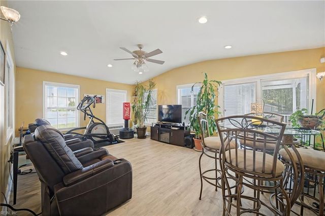 1608 Willimantic CT, Virginia Beach, VA 23456
