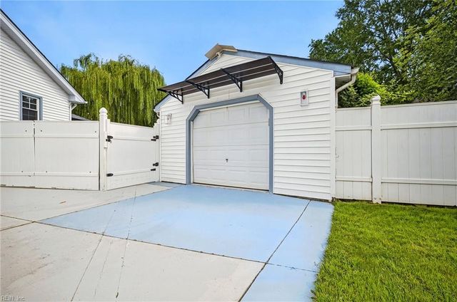 1608 Willimantic CT, Virginia Beach, VA 23456
