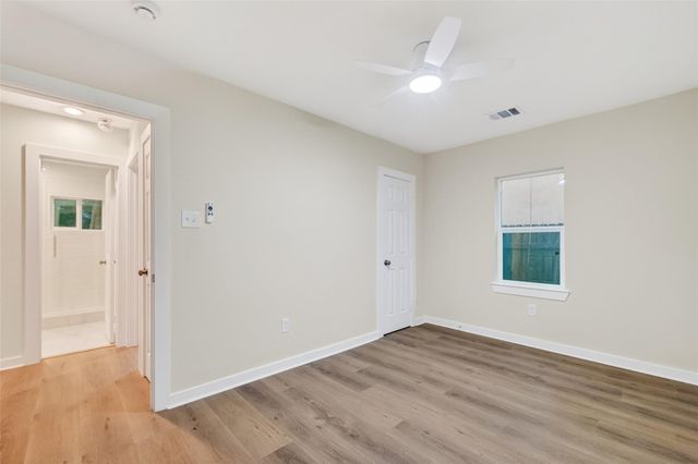 404 W Homan Street, Baytown, TX 77520