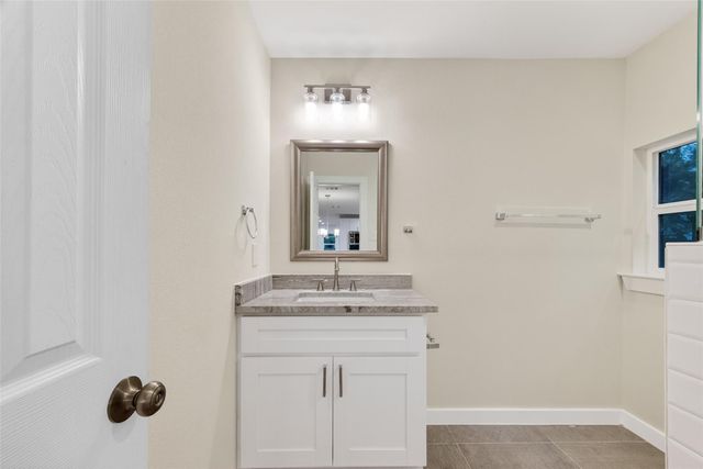 404 W Homan Street, Baytown, TX 77520