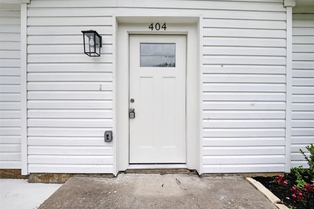 404 W Homan Street, Baytown, TX 77520