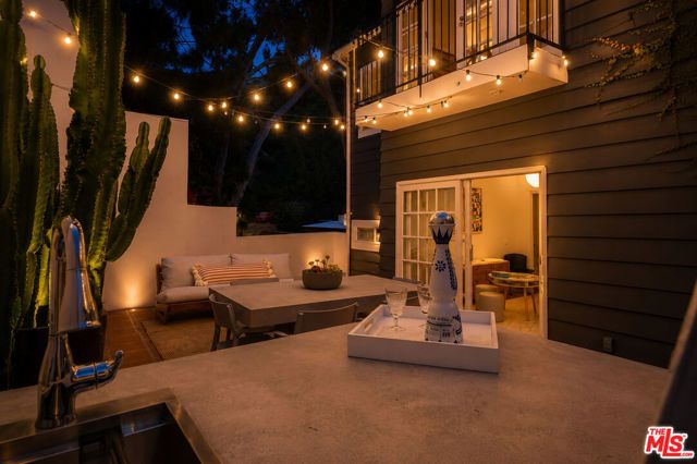 9809 Easton Drive, Beverly Hills, CA 90210
