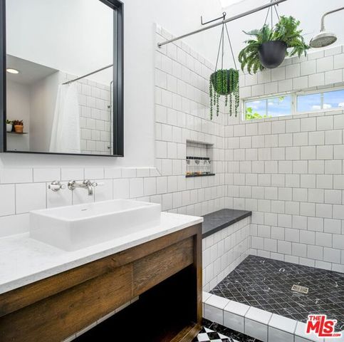 9809 Easton Drive, Beverly Hills, CA 90210