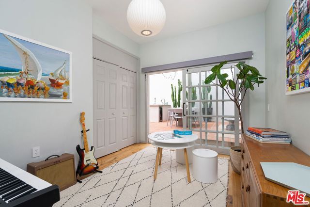 9809 Easton Drive, Beverly Hills, CA 90210