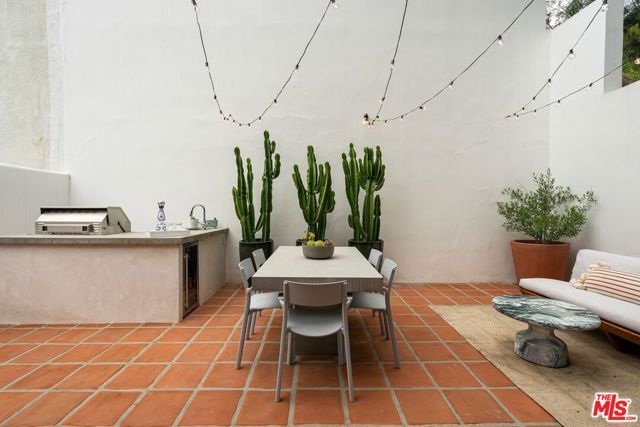 9809 Easton Drive, Beverly Hills, CA 90210