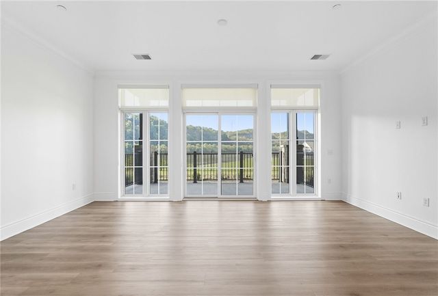 1 1st Street 103, Oakmont, PA 15139