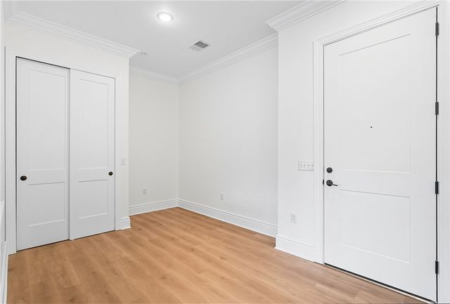 1 1st Street 103, Oakmont, PA 15139