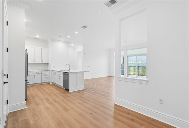 1 1st Street 103, Oakmont, PA 15139