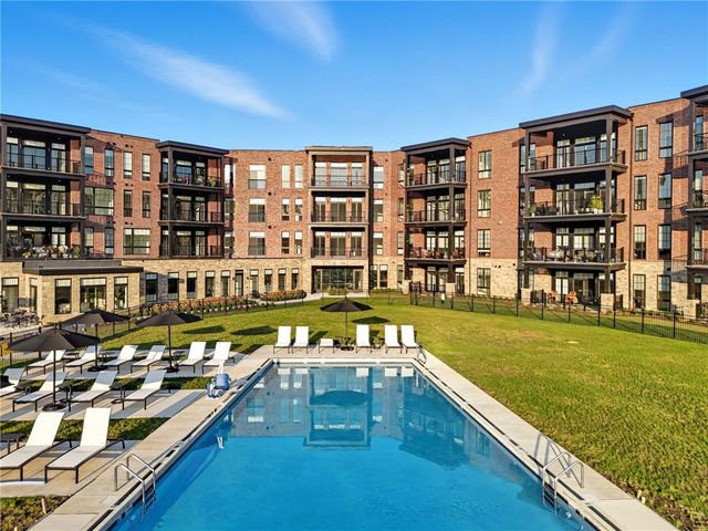 1 1st Street 103, Oakmont, PA 15139