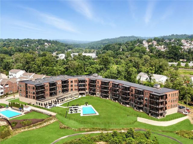 1 1st Street 103, Oakmont, PA 15139